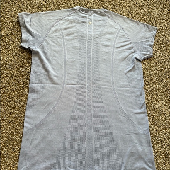 Swiftly tech lululemon athletica Light purple Short Sleeve Tee - Picture 2 of 5